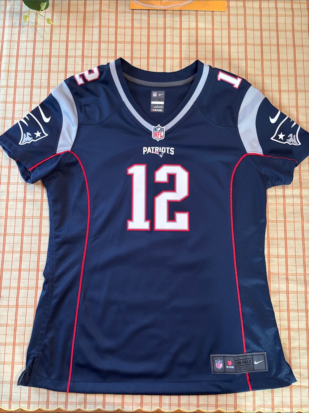 Nike women’s New England Patriots Navy Blue #12 Football Jersey